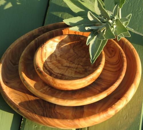 Natürlich gemaserte Holzschale aus Olivenholz